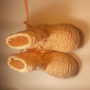 VINTAGE infant booties. soft peach color, made by grandma.
